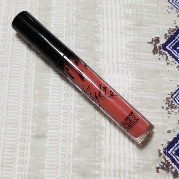 Kylie Cosmetics KRISTEN Matte Liquid Lipstick - Picture 4 of 8